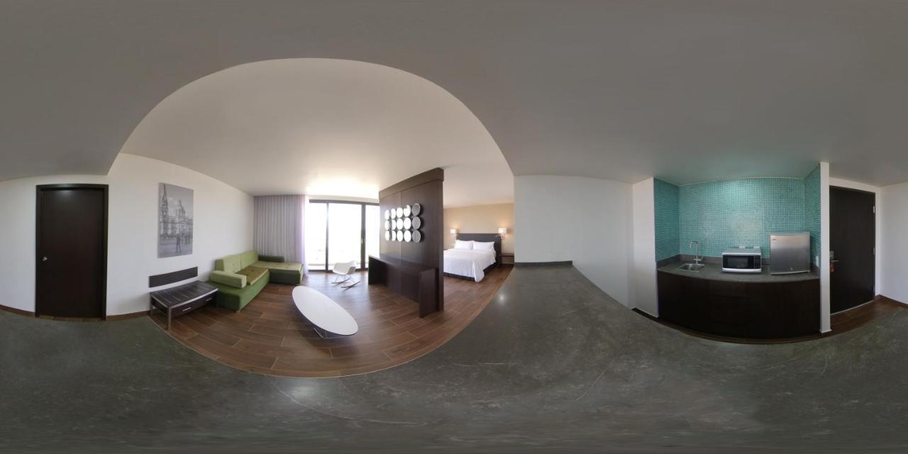 Fiesta Inn Guadalajara Aeropuerto Las Pintas Экстерьер фото