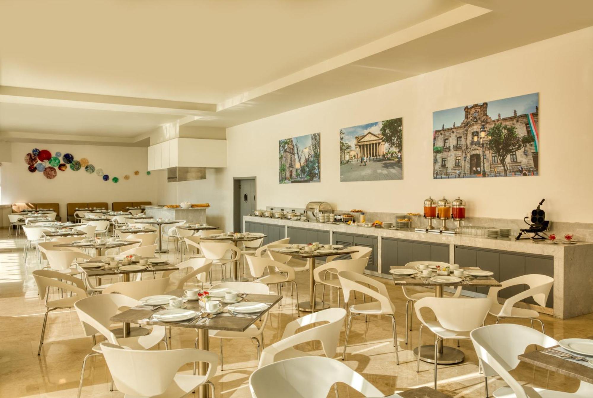 Fiesta Inn Guadalajara Aeropuerto Las Pintas Экстерьер фото