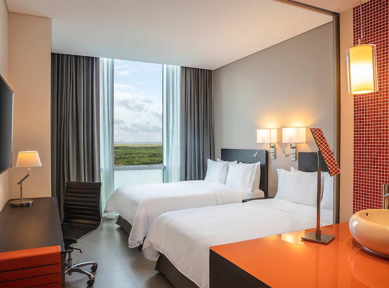 Fiesta Inn Guadalajara Aeropuerto Las Pintas Экстерьер фото